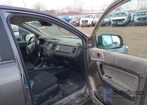 2021 Ford Ranger Xl z USA, uszkodzony, nr VIN 1FTER4FHXMLD27770